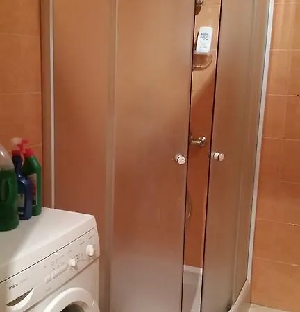 Near Old Town With Private Parking