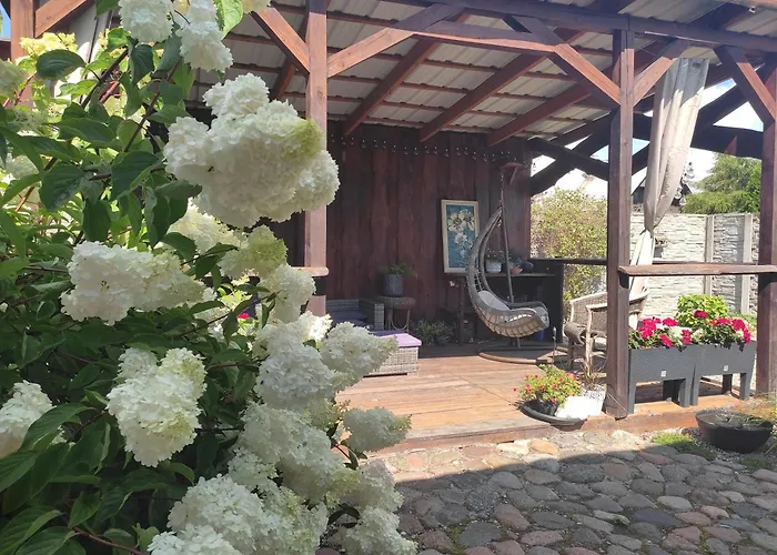 Near Old Town With Private Parking Apartment *