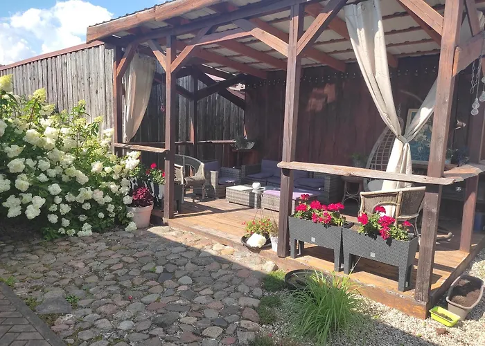 Apartment Near Old Town With Private Parking *